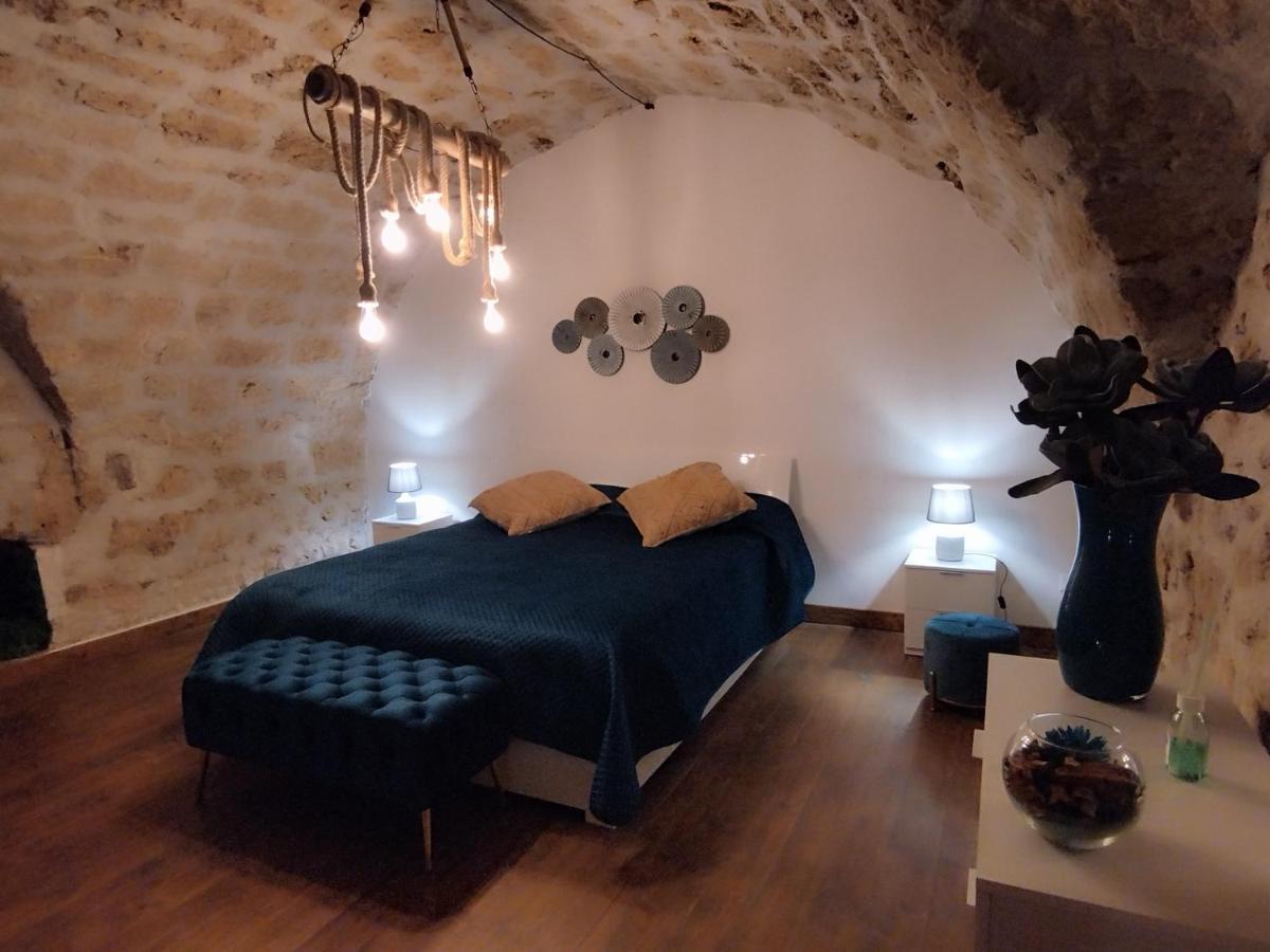 Ecce Homo Apartment Carini Exterior photo