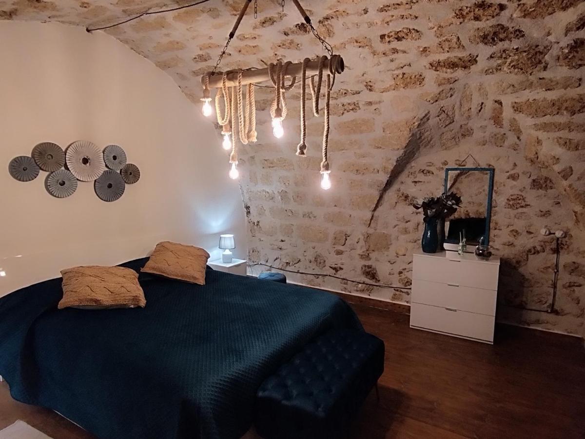 Ecce Homo Apartment Carini Exterior photo